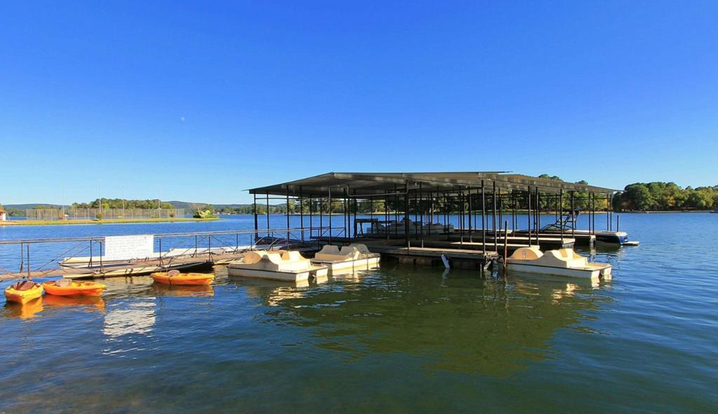 Emerald Isle Resort Hot Springs Ngoại thất bức ảnh